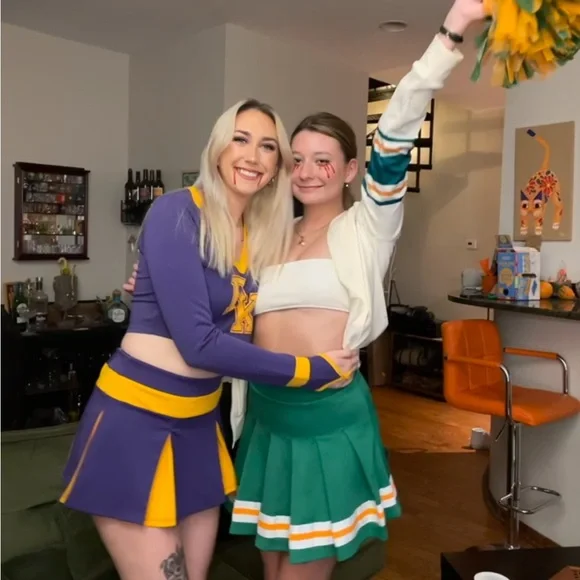 Stranger Things Chrissy Cheerleader Halloween Costume - Picture 5 of 9